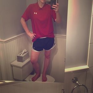 NWOT Under Armour heat gear T-shirt